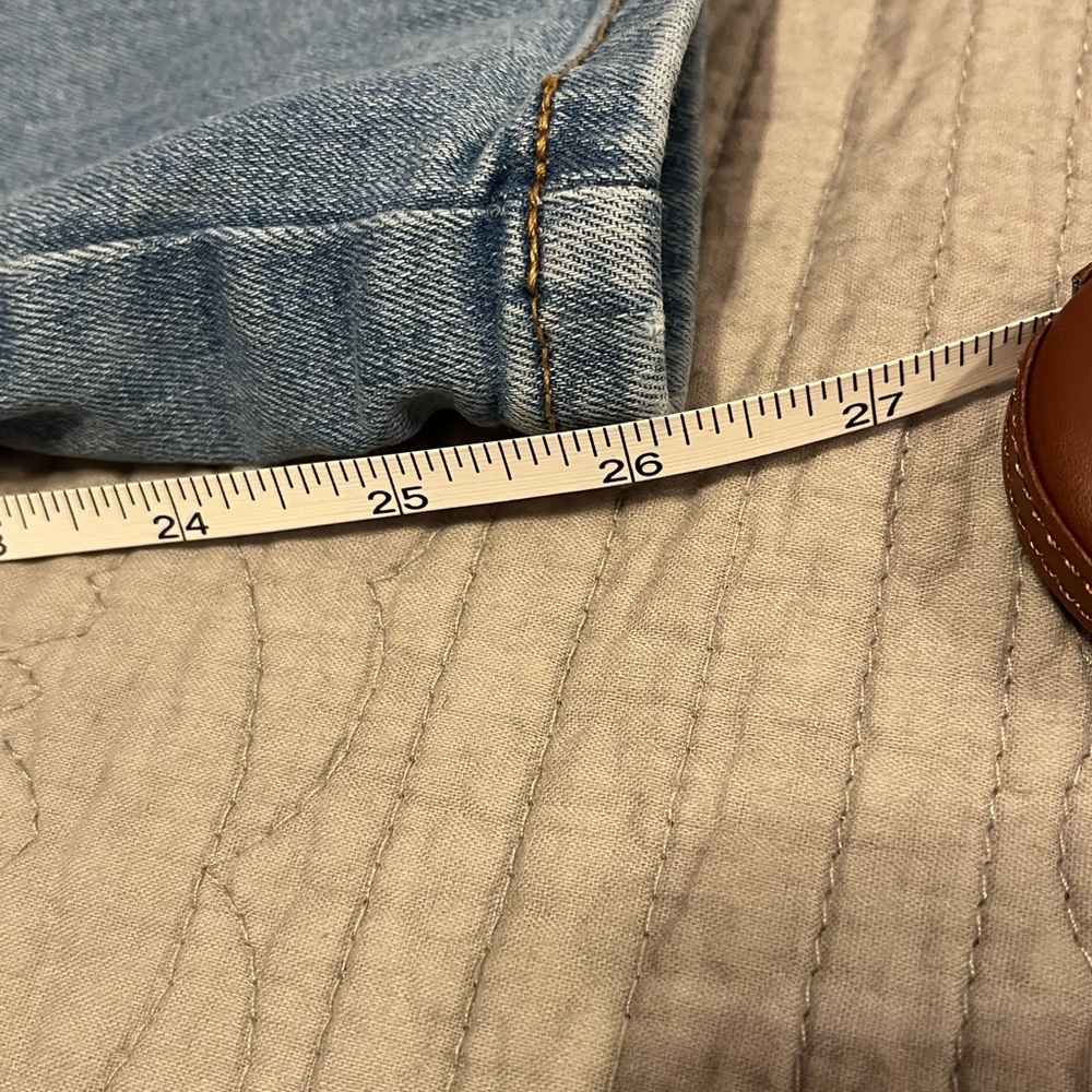 We the free jeans.  33” waist. EUC. - Picture 8 of 8
